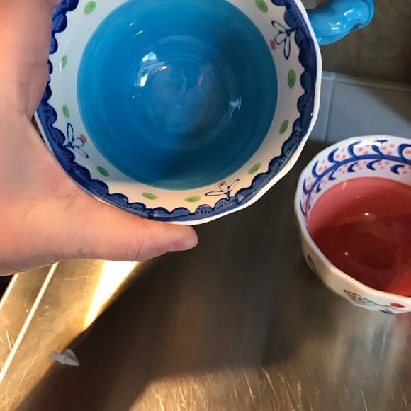 Set of 2 hand painted mugs - Picture 8 of 9